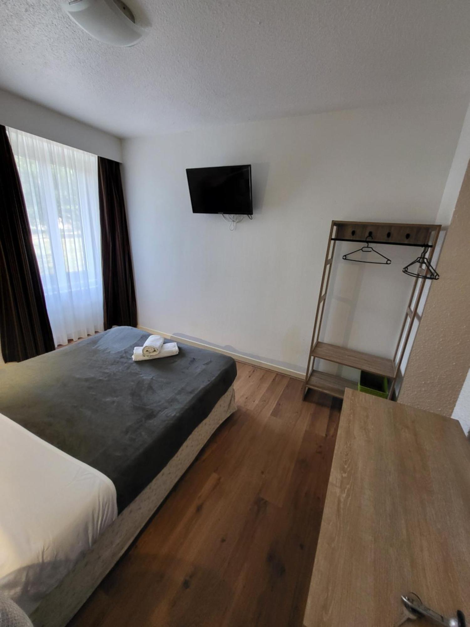 Hotel Ga Location Mâcon Esterno foto